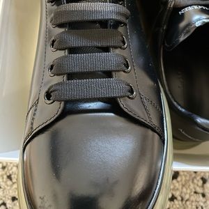 Alexander McQueen Men's Oversized Transparent
Sole Sneaker 9UK/10US